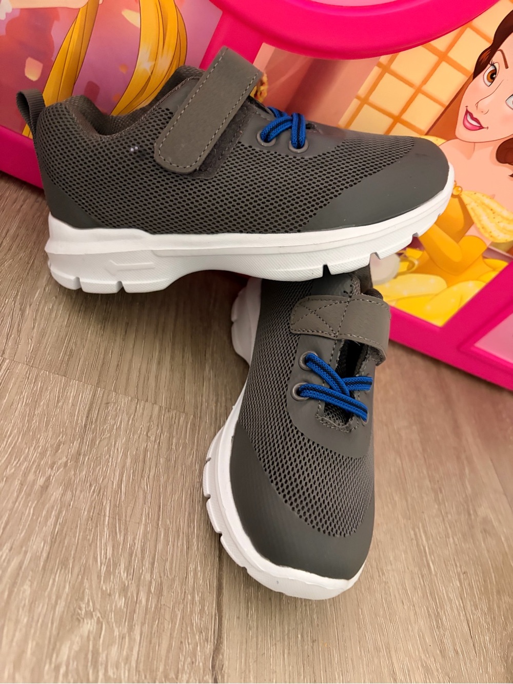 Boy shoes